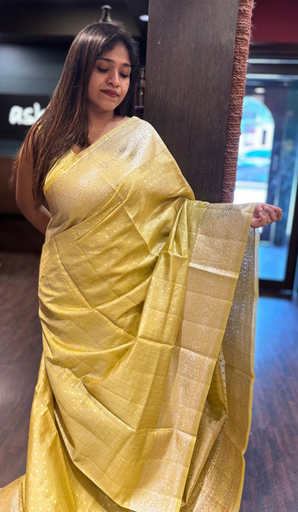 KORA CHINIYA SILK SAREE 090425101