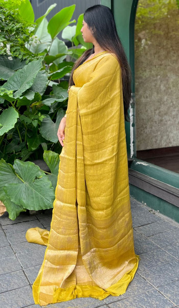 SEMI CREPE SAREE 16072570