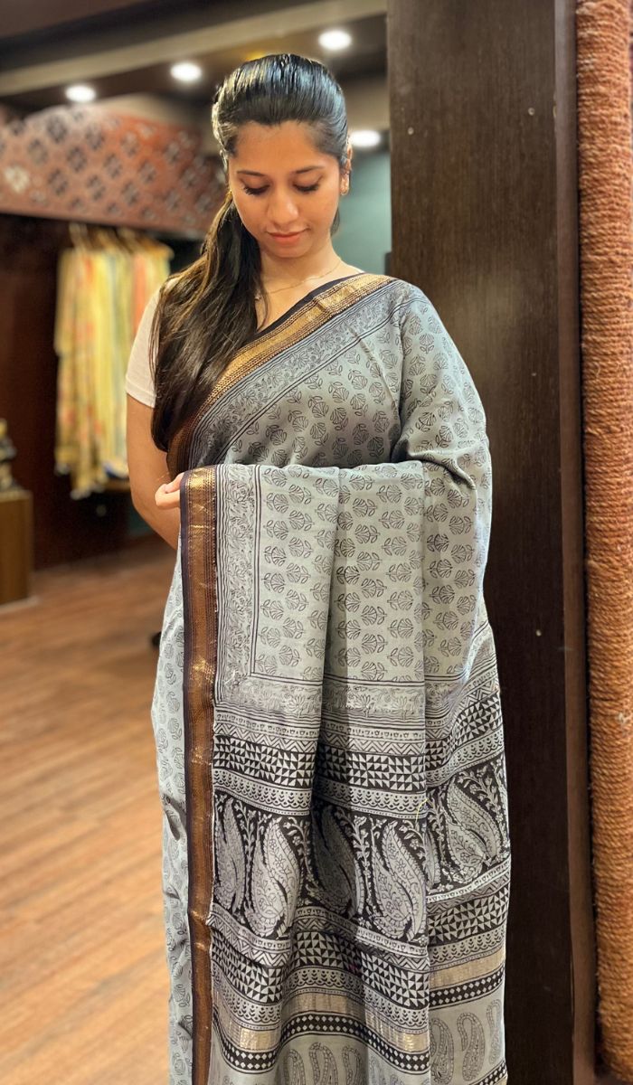 MAHESHWARI SAREE 06102537