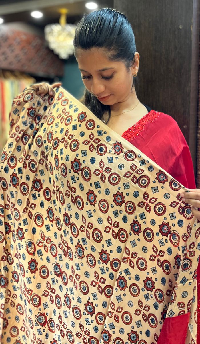 SATIN CREPE SAREE 26092523