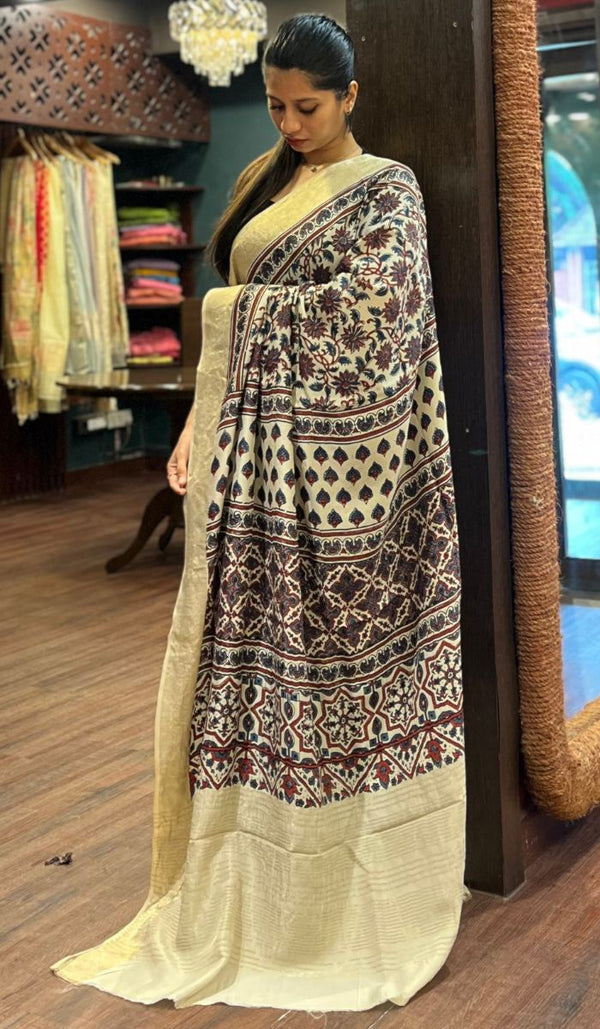 DOLA SAREE 20102536