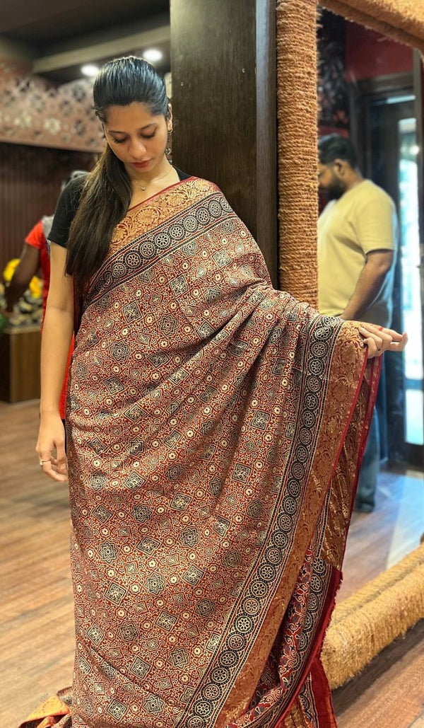 DOLA SAREE 20102530