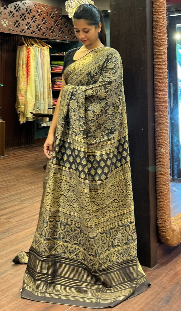 DOLA SAREE 20102528