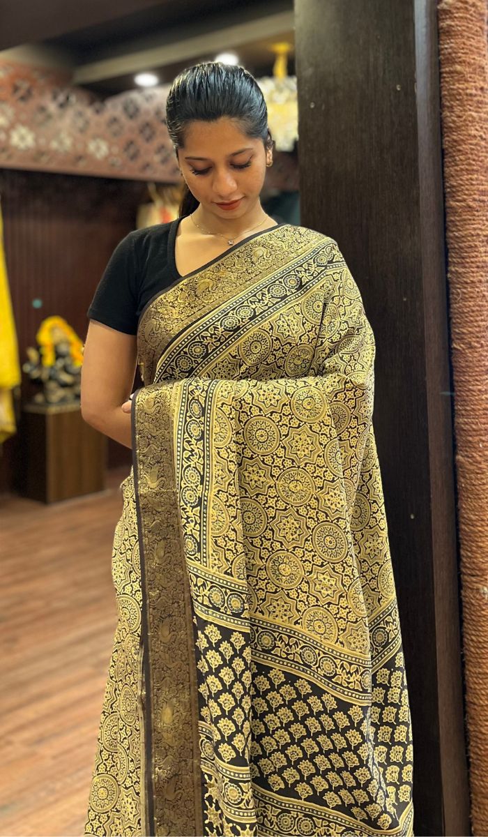 DOLA SAREE 20102529