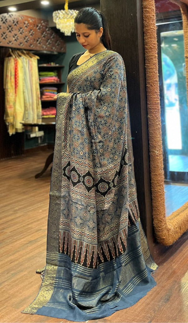 DOLA SAREE 20102531