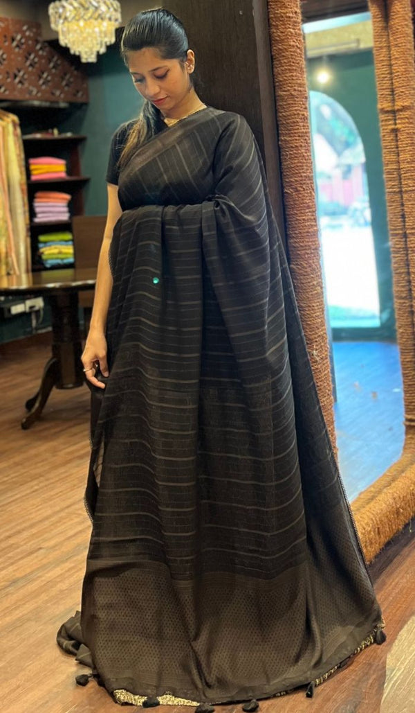 KANTHA SAREE 31102531